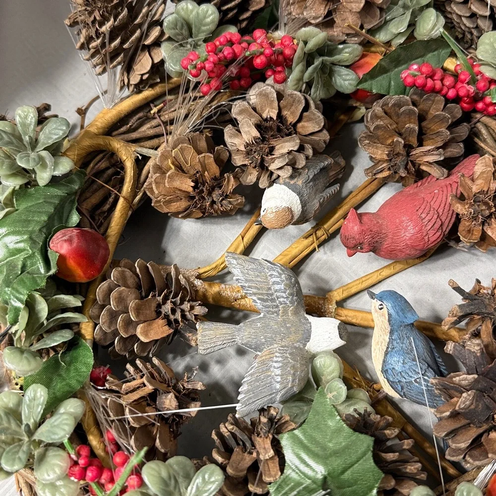Fiber Optic Holiday Wreath Birds Accorn Holly Berries Color Changing Vintage